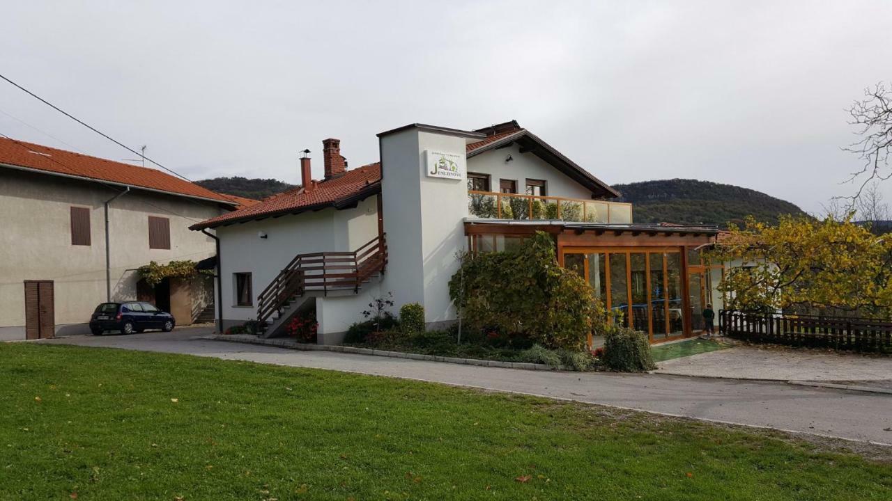 Гостевой дом Janezinovi House Ratecevo Brdo Экстерьер фото